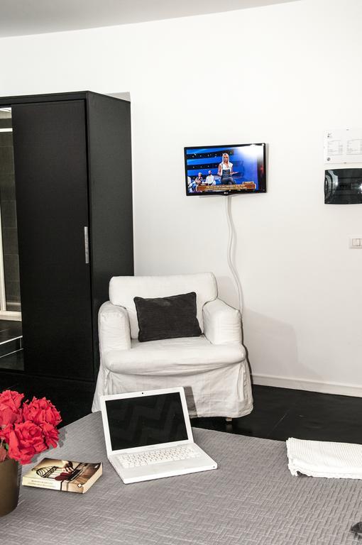 Il Faro Apartment เนเปิลส์ ห้อง รูปภาพ