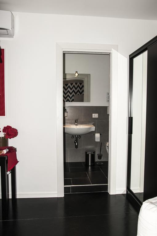 Il Faro Apartment เนเปิลส์ ห้อง รูปภาพ